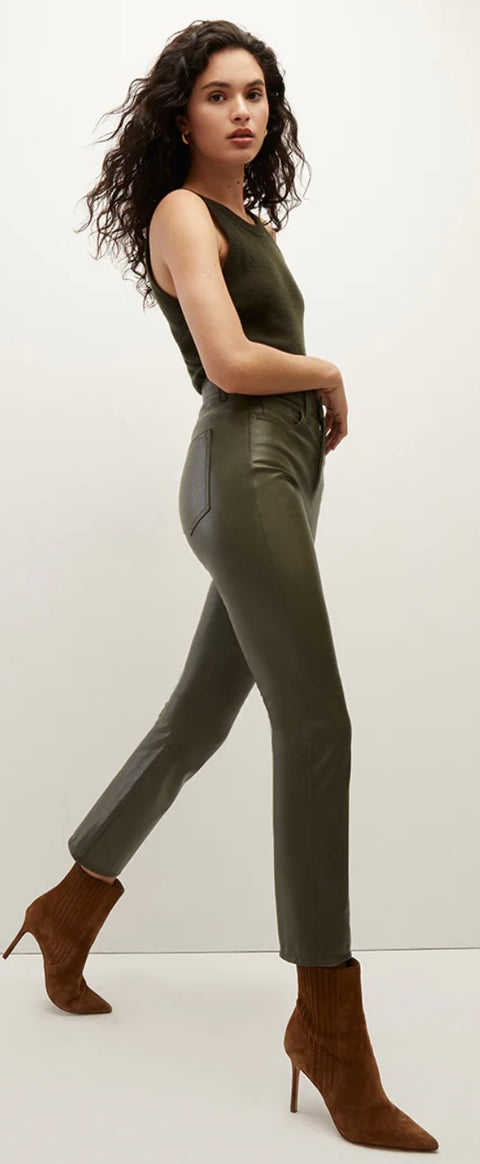 Carly Kick Flare